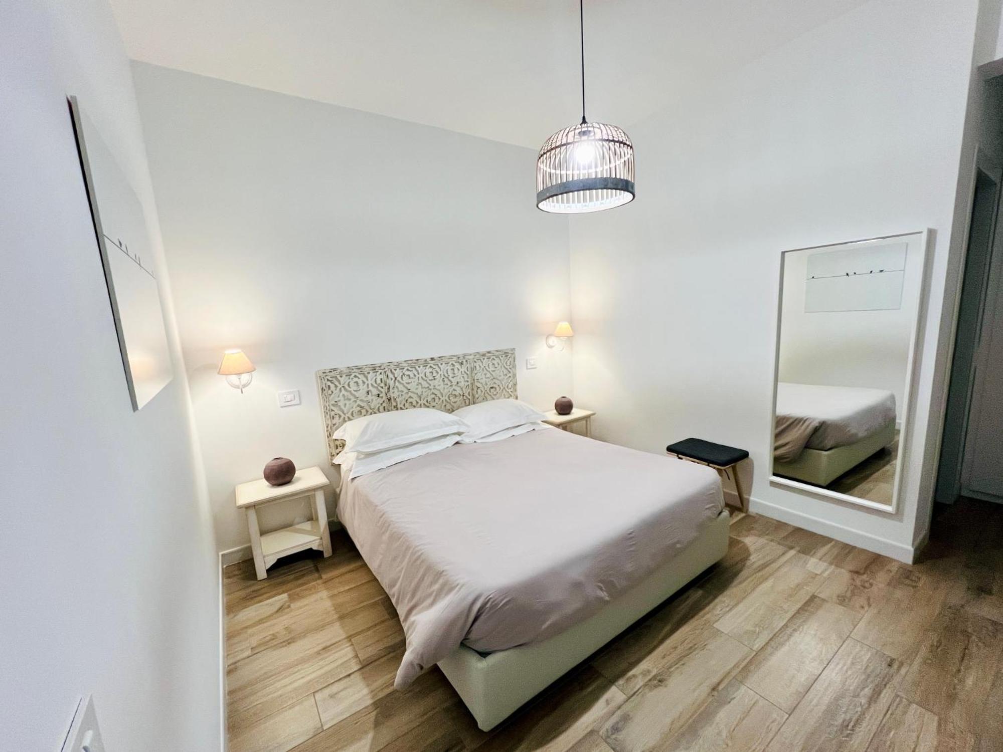 Bellhome 3 - Elegante Appartamento Nel Centro Di Барі Екстер'єр фото