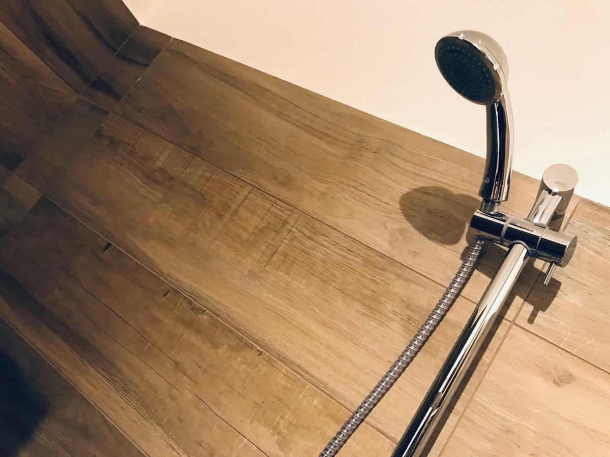 Bellhome 3 - Elegante Appartamento Nel Centro Di Барі Екстер'єр фото